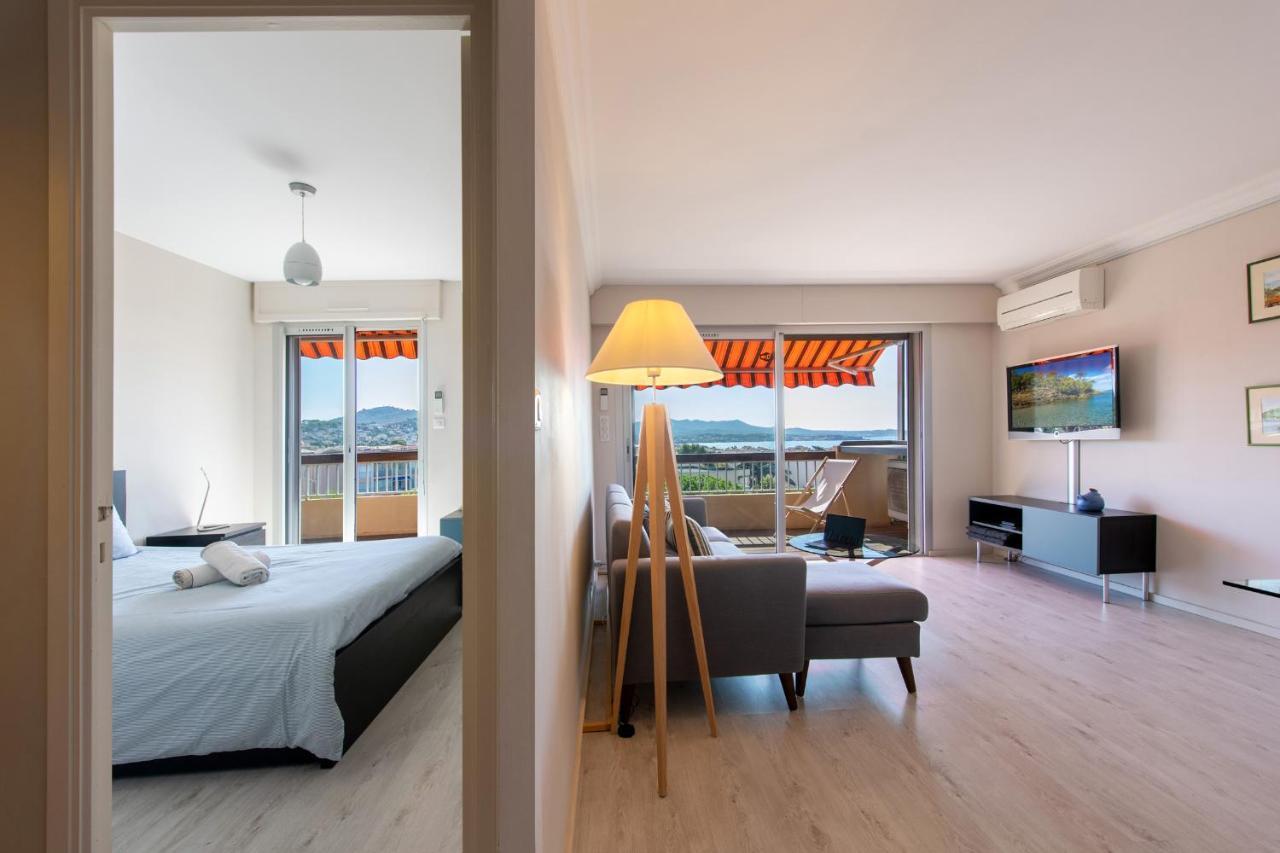 Le Cadet - Vue Panoramique Ville Et Baie De Sanary Sur Mer, Parking & Terrasse - 2 A 4 Pers المظهر الخارجي الصورة