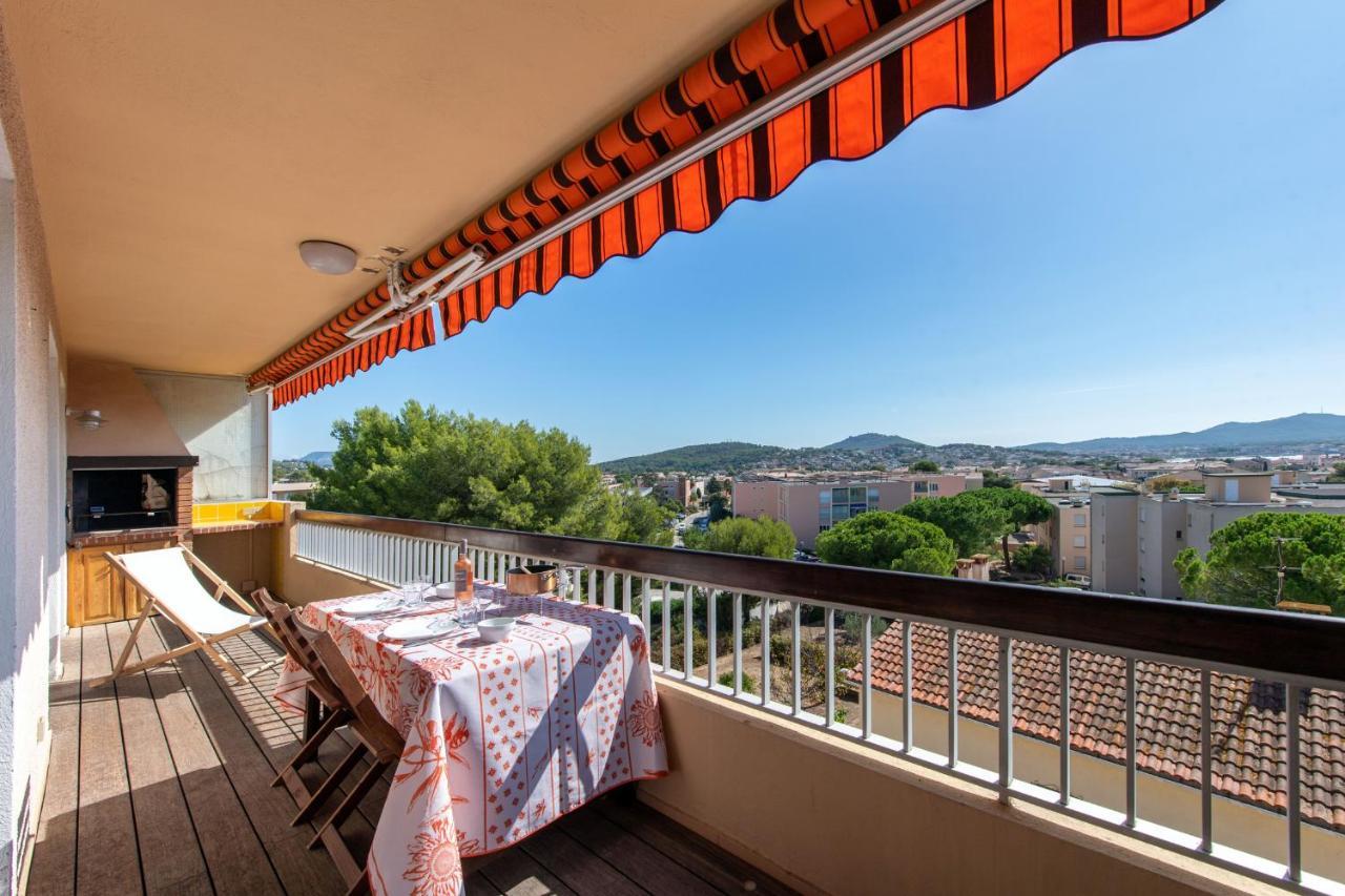 Le Cadet - Vue Panoramique Ville Et Baie De Sanary Sur Mer, Parking & Terrasse - 2 A 4 Pers المظهر الخارجي الصورة
